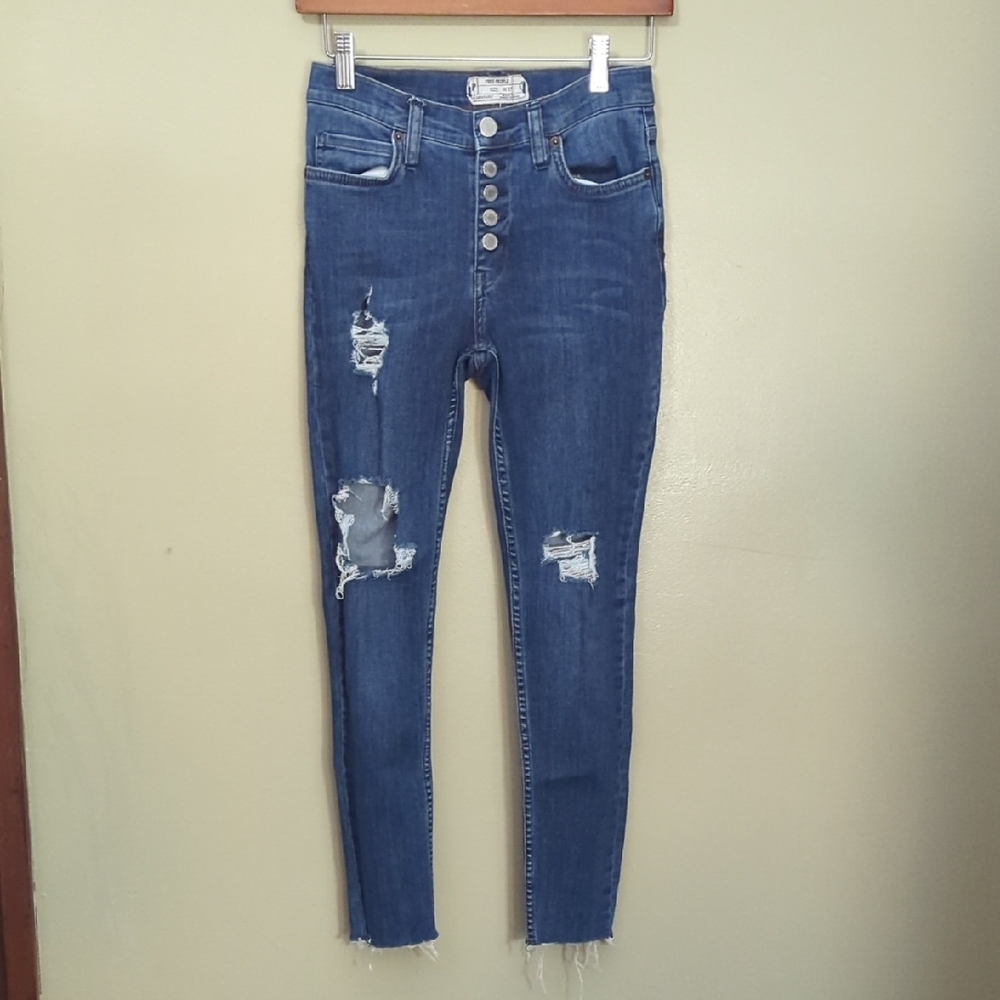 Women's Distressed Blue Jeans